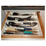 DRAWER OF UTENSILS / K