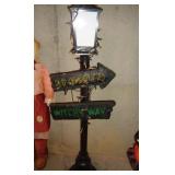 HALLOWEEN LAMP POST / BM HALLOWEEN LAMP POST / BM