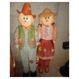 BOY & GIRL SCARECROW FIGURES / BM