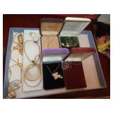 COSTUME JEWELRY / DR