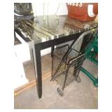 PUB TABLE 36' T X 32' X 32' / LW