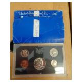 1969 U  S MINT PROOF SET