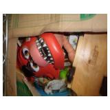 BOX LOT - TOYS / RK