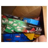 BOX LOT - GAMES & TOYS / RK