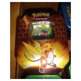 POKEMON TIN W CARDS