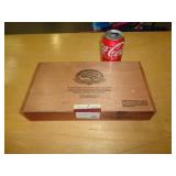 WOOD CIGAR BOX