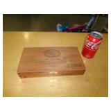 WOOD CIGAR BOX