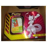POKEMON TIN W CARDS