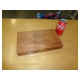 WOOD CIGAR BOX