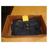 WOMENS SZ 18 CAPRI JEANS