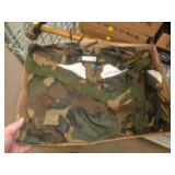 CAMO PANTS SZ 42