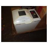 BETTY CROCKER BREAD MAKER
