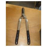 HEDGE TRIMMERS