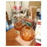 AMBER GLASS LAMP