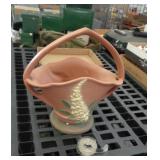 ROSEVILLE POTTERY VASE