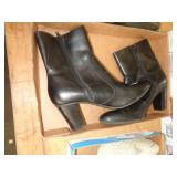 BOOTS SZ 7 1/2