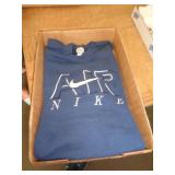 NIKE SWEATSHIRT SZ LG