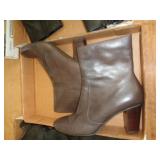 BOOTS SZ 7 1/2