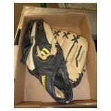 WILSON BALL GLOVE