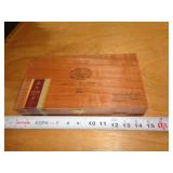 WOOD CIGAR BOX