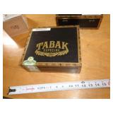 WOOD CIGAR BOX