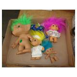 TROLLS