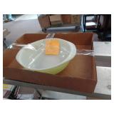 2QT PYREX BOWL LIME GREEN