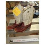 OLD WEST BRAND COWBOY BOOTS SZ 5