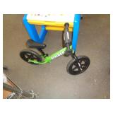 CHILDS SCOOTER