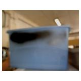 BLUE TOTE W LID
