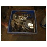 CRATE OF CASTORS