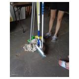 MOPS & BROOMS