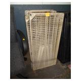 PLASTIC SHELF