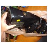XBOX 360 CONSOLE / PWR CORD & ONE CONTROLLER