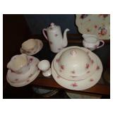 ROYAL YORK SWEETHEART ROSE CHINA