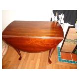 DROP LEAF SIDE TABLE QUEEN ANNE STYLE