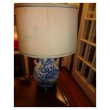 LAMP BLUE AND WHITE WITH BIRDS