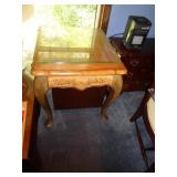 QUEEN ANNE STYLE BLONDE SIDE TABLE