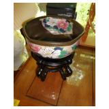 ASIAN BOWL ON STAND
