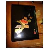 LAQUERED JEWELRY / TRINKET BOX