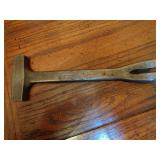 VINTAGE NAIL PULLER TOOL NOX TOX