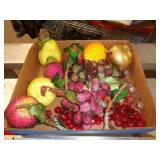 LOT OF ACRYLIC TABLE FRUIT DECOR LOT OF ACRYLIC TABLE FRUIT DECOR