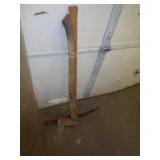 AXE / PICK AXE AXE / PICK AXE