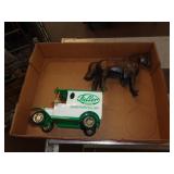 TRUCK & HORSE COIN BANKS / NO STOPPER IN HORSE TRUCK & HORSE COIN BANKS / NO STOPPER IN HORSE