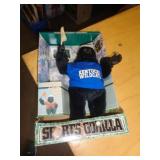 U K GORILLA U K GORILLA