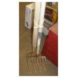CULTIVATOR & RAKE CULTIVATOR & RAKE