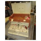 PLANO TACKLEBOX W SOME TACKLE PLANO TACKLEBOX W SOME TACKLE