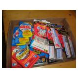 BASEBALL CARDS / UNOPENED GUM PACKS BASEBALL CARDS / UNOPENED GUM PACKS