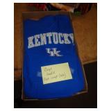 U K BOYS HOODIE SZ LG U K BOYS HOODIE SZ LG