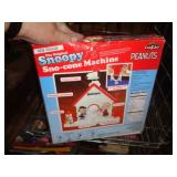 SNOOPY SNO CONE MAKER SNOOPY SNO CONE MAKER